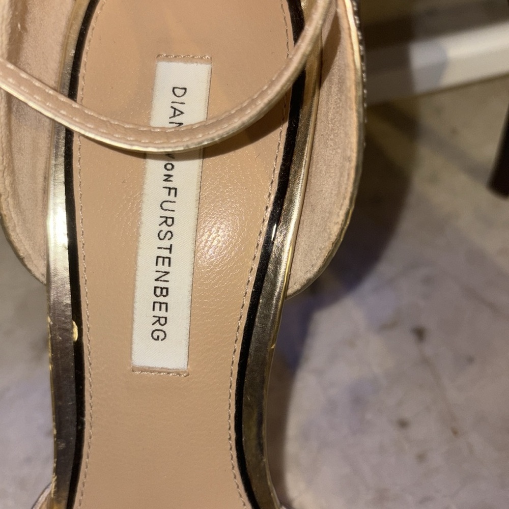 Diane von Furstenberg heels - Picture 2 of 7